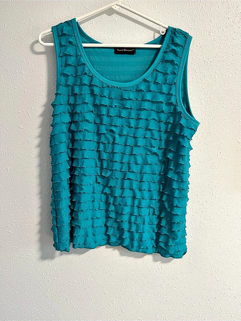 Travel Elements Ruffle Tank Top in Blue Size Large